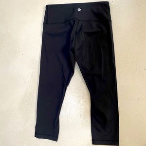 Lululemon crop wunder unders